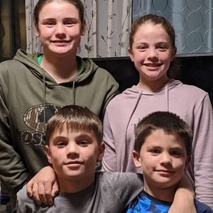 Meet your Posher, Lisa-jim